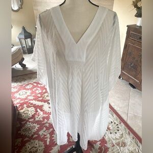 NWT Brooks Brothers Flowing Women’s Tunic Top White, Sheer,One Size